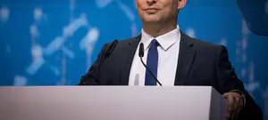 רבנים ופוליטיקה - פוליטיקאים והלכה