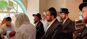 נמלטה מהבעל הערבי וערכה לבנה ברית מילה