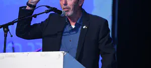 אנשי הרב טאו נגד אחדות