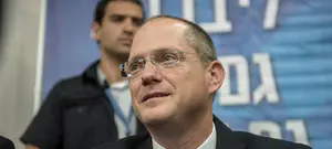 "נלחם בהפיכת ישראל למדינת הלכה"