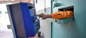 ביסלי ומקופלת: נחשפים תנאי המחבלים בכלא