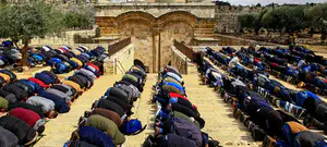 שנתיים למסגד הבלתי חוקי בשער הרחמים