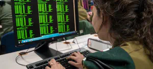 "אלומה" מסתירה את רשימת בתי הספר שבהם היא פועלת