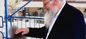 טקס מרגש לילדים שגדלו כמוסלמים