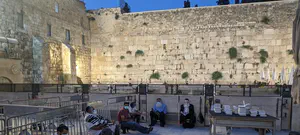 אפליה בכותל? הקרן למורשת הכותל מגיבה