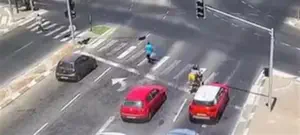 תיעוד: המחבל מנסה להימלט