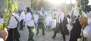 שידור חי: תפילת חג עם הרב שמואל אליהו