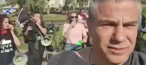 כשמפגיני השמאל פגשו את ינון מגל