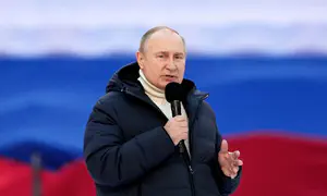 Watch: Putin annexes four Ukrainian regions
