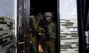 Watch: Security forces arrest 'Lions' Den' terrorist in Shechem