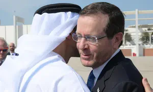 Herzog lands in Abi Dhabi, received by UAE Foreign Minister