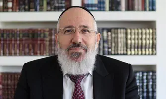 מחובת ערבות הדדית - לצרוך אוצר הארץ