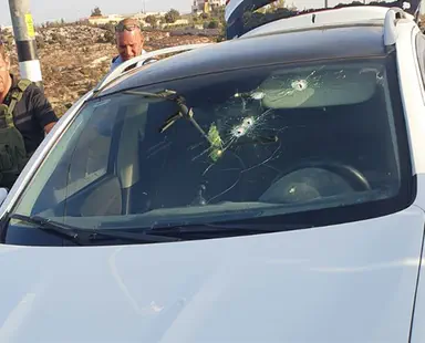 Officer injured as Arab terrorist rams security forces near Ofra