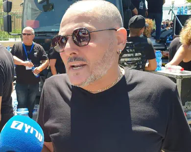 שברי רקטה ליד ביתו של הזמר ישי לוי