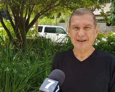 "אהוד ברק ייסד את הדגלים השחורים"