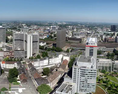 שמעתי פיצוץ גדול, כל החלון נופץ