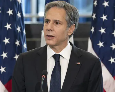 מזכיר המדינה: ירי הרקטות חייב להיפסק