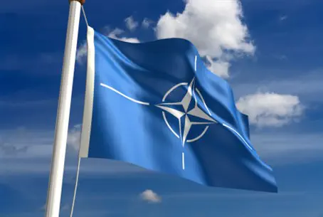 Флаг НАТО (Иллюстрация)