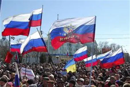 Пророссийский митинг в Луганске