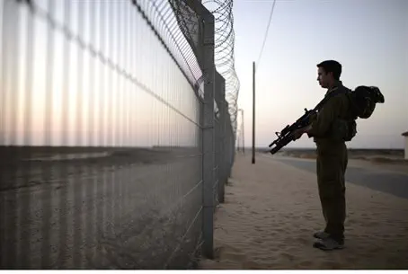 Gaza border fence (file)