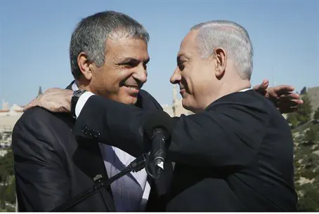 Биньямин Нетаньяху и Моше Кахлон