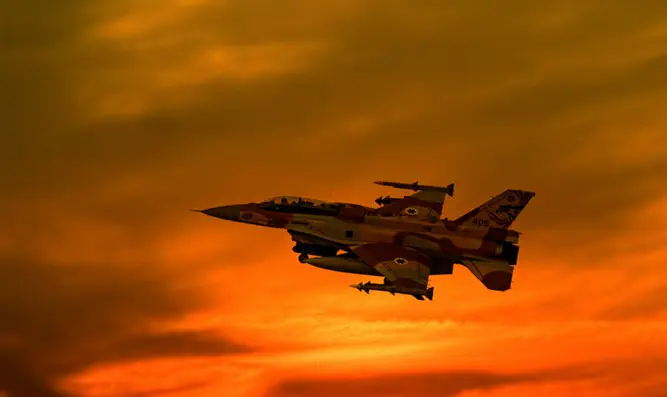 Боевой самолет израильских ВВС. Иллюстрация