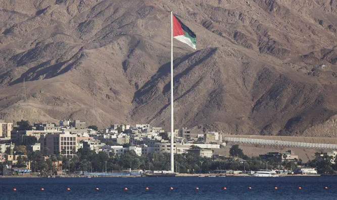 Вид на Акбу со стороны Эйлата