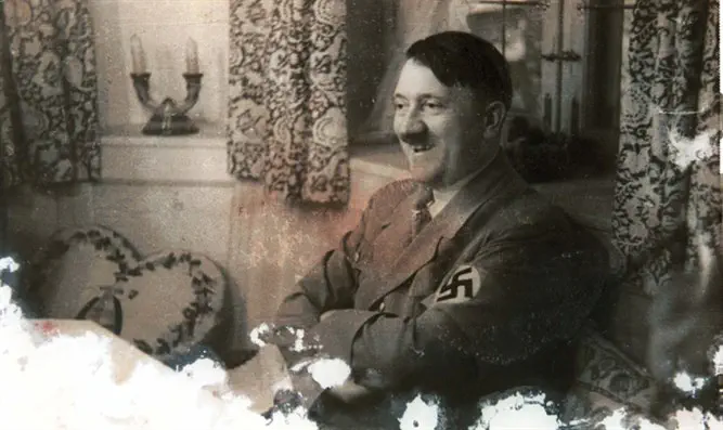 Адольф Гитлер