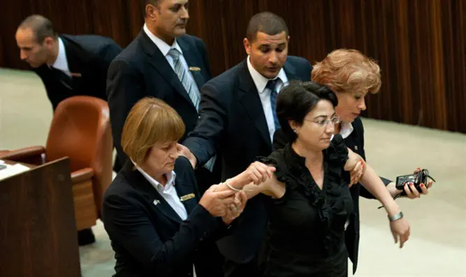 Hanin Zoabi being removed from the Knesset