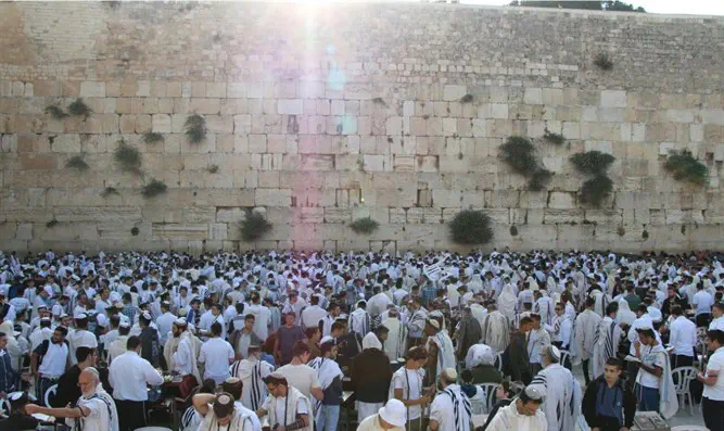 Массовая молитва у Западной Стены в День Иерусалима
