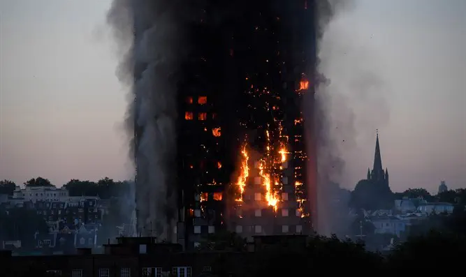 27-story London skyscrapper goes up in flames