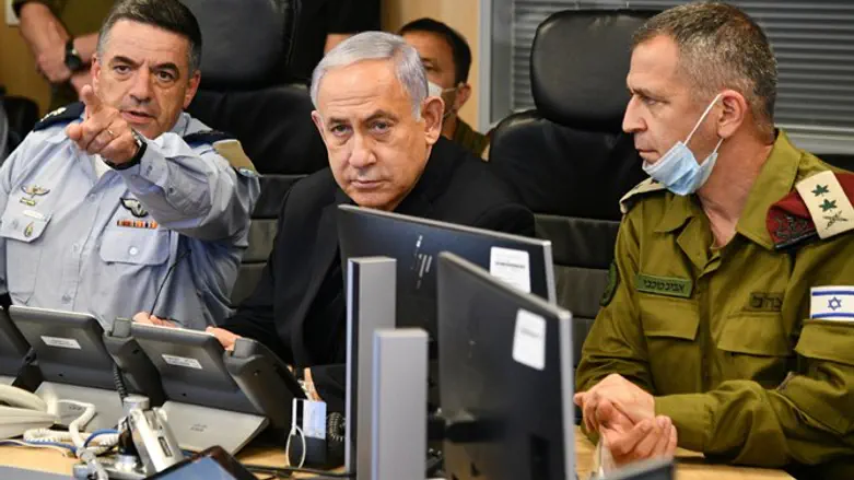 PM Netanyahu at the Kirya military headquarters