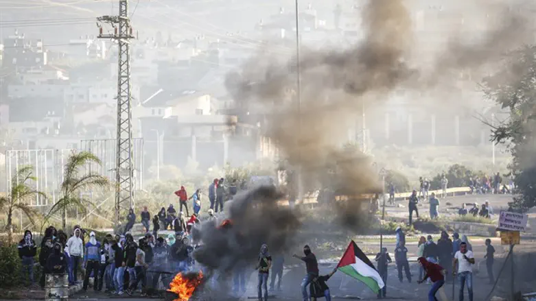 Israeli Arabs riot in Kafr Kana (file)