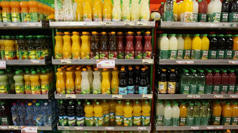 Sweetened drinks on supermarket shelves