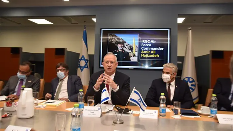 Benny Gantz and Yair Lapid with the UNSC ambassadors