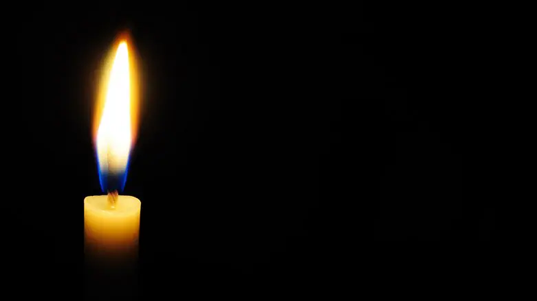 Memorial candle