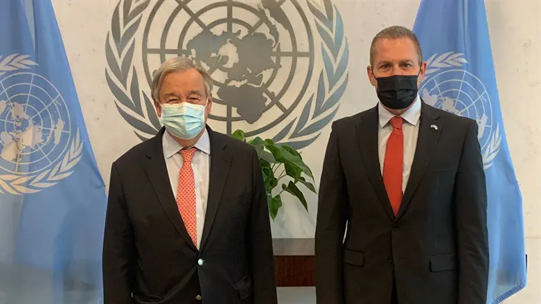 השגריר ארדן עם מזכ"ל האו"ם