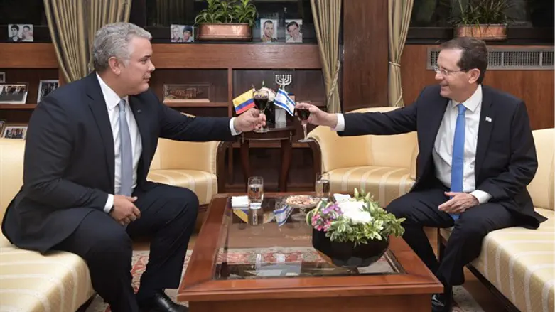 President Herzog with the President of Colombia