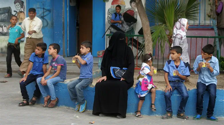 UNRWA students learn incitement in school