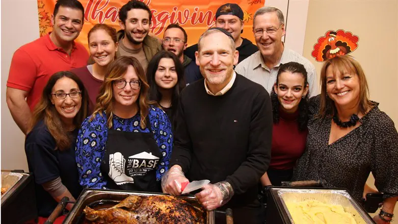 Rabbi Fass with Bonnie Rosenbaum and Lizzie Noach at Thanksgiving Dinner