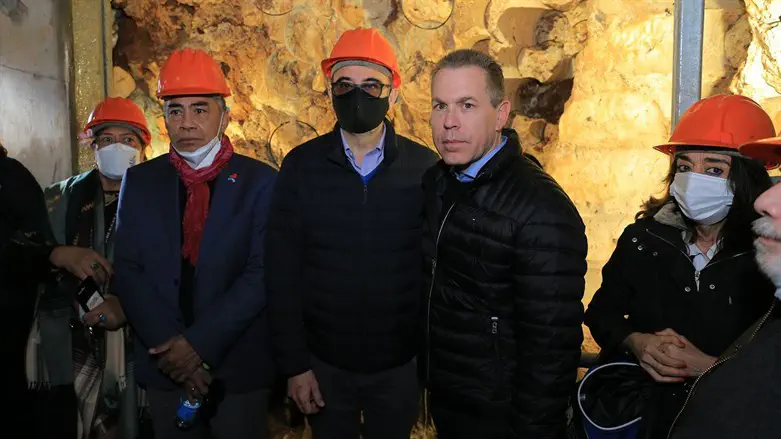 UN ambassadors visit Hezbollah tunnel