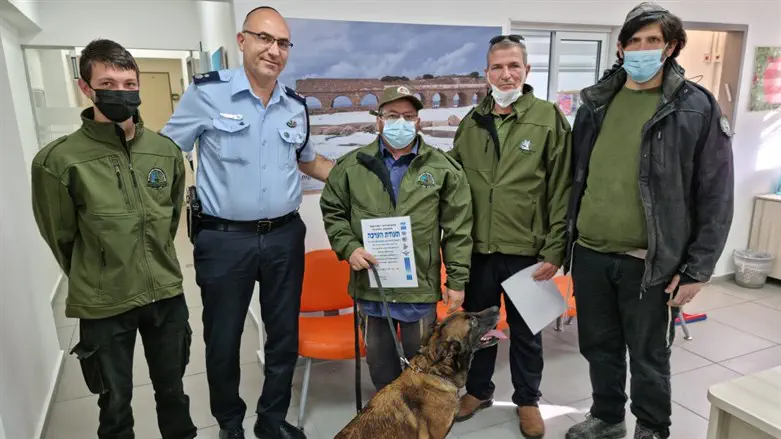 Award ceremony for the IDU and search dog Tess
