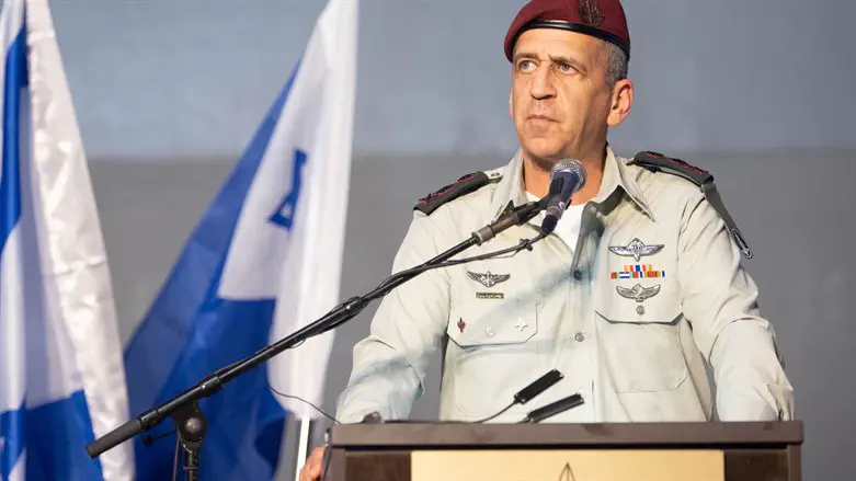 Aviv Kochavi at ceremony for new Commander in Chief of the Navy