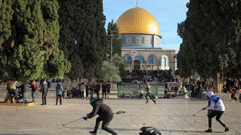 riots on Temple Mount over Passover