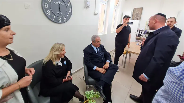 Benjamin and Sara Netanyahu, in Sara's office