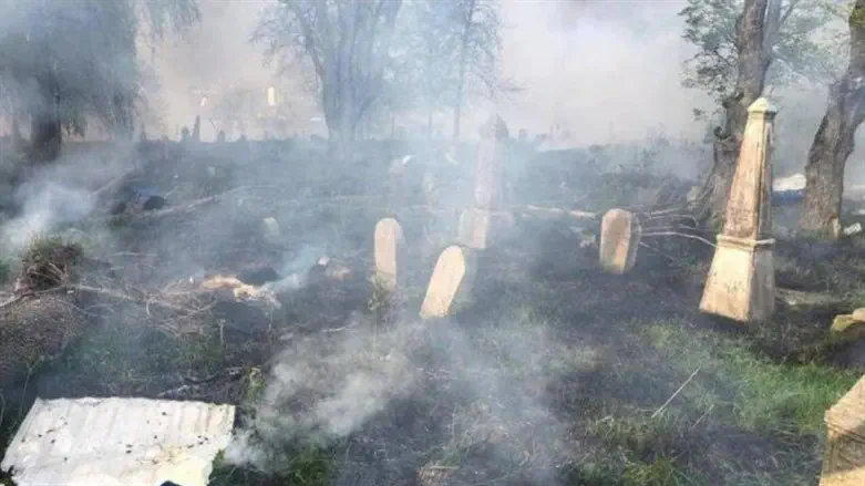 Jewish cemetery damaged in Russian shelling