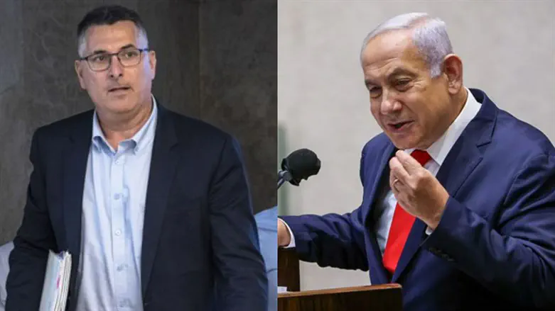 Former premier Netanyahu (r.) and Justice Minister Gideon Sa'ar