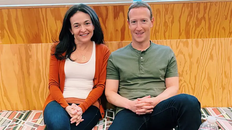 Sheryl Sandberg and Mark Zuckerberg