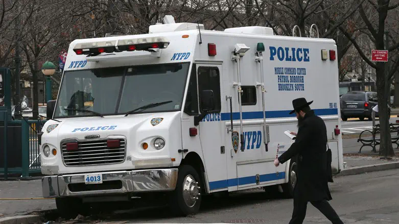 NYPD vehicle stationed outside 770 Chabad center