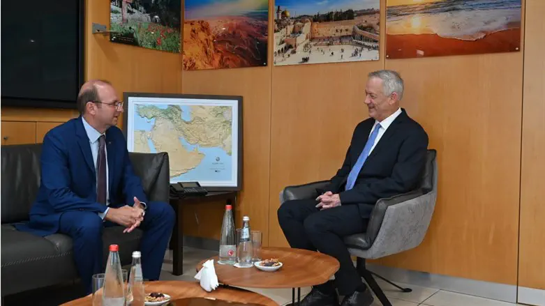 Cypriot Defense Min. Charalambos Petrides with Israeli Defense Min. Benny Gantz